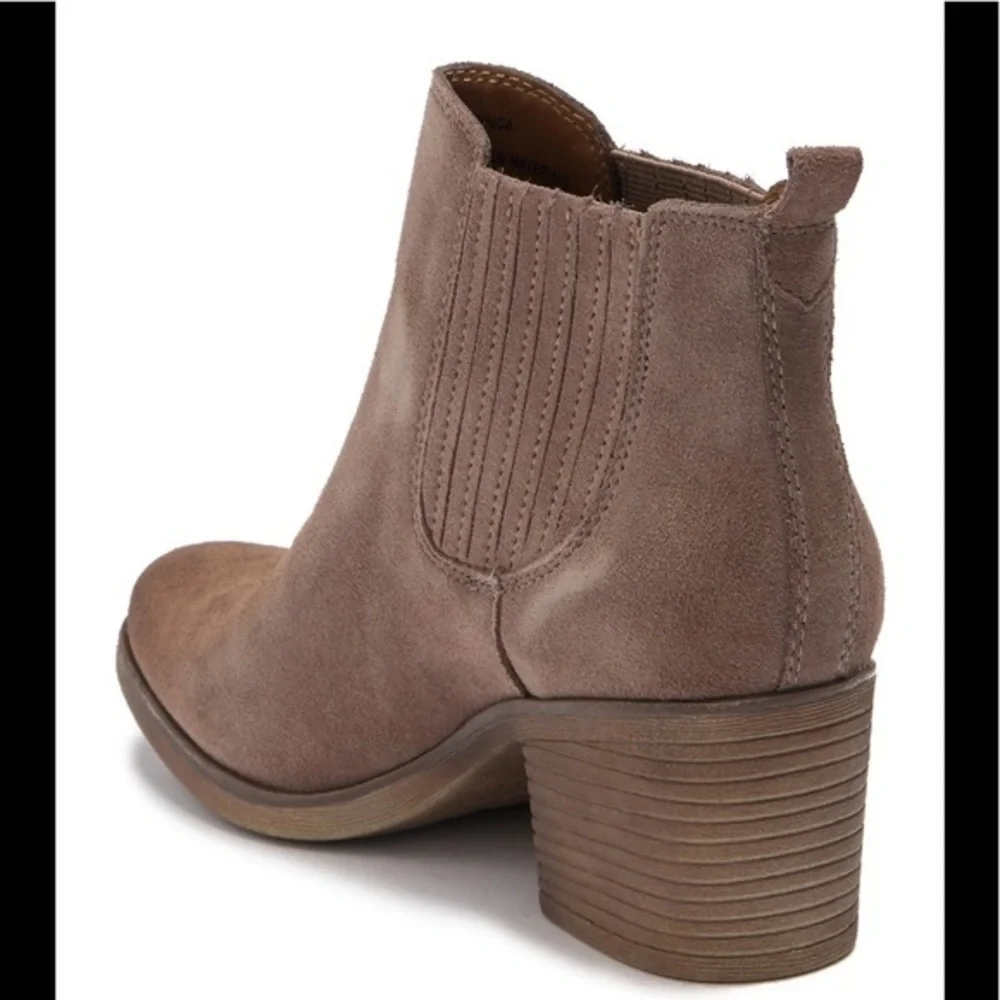 EUROSOFT Jennica Block Heel Chelsea suede Boot 11M